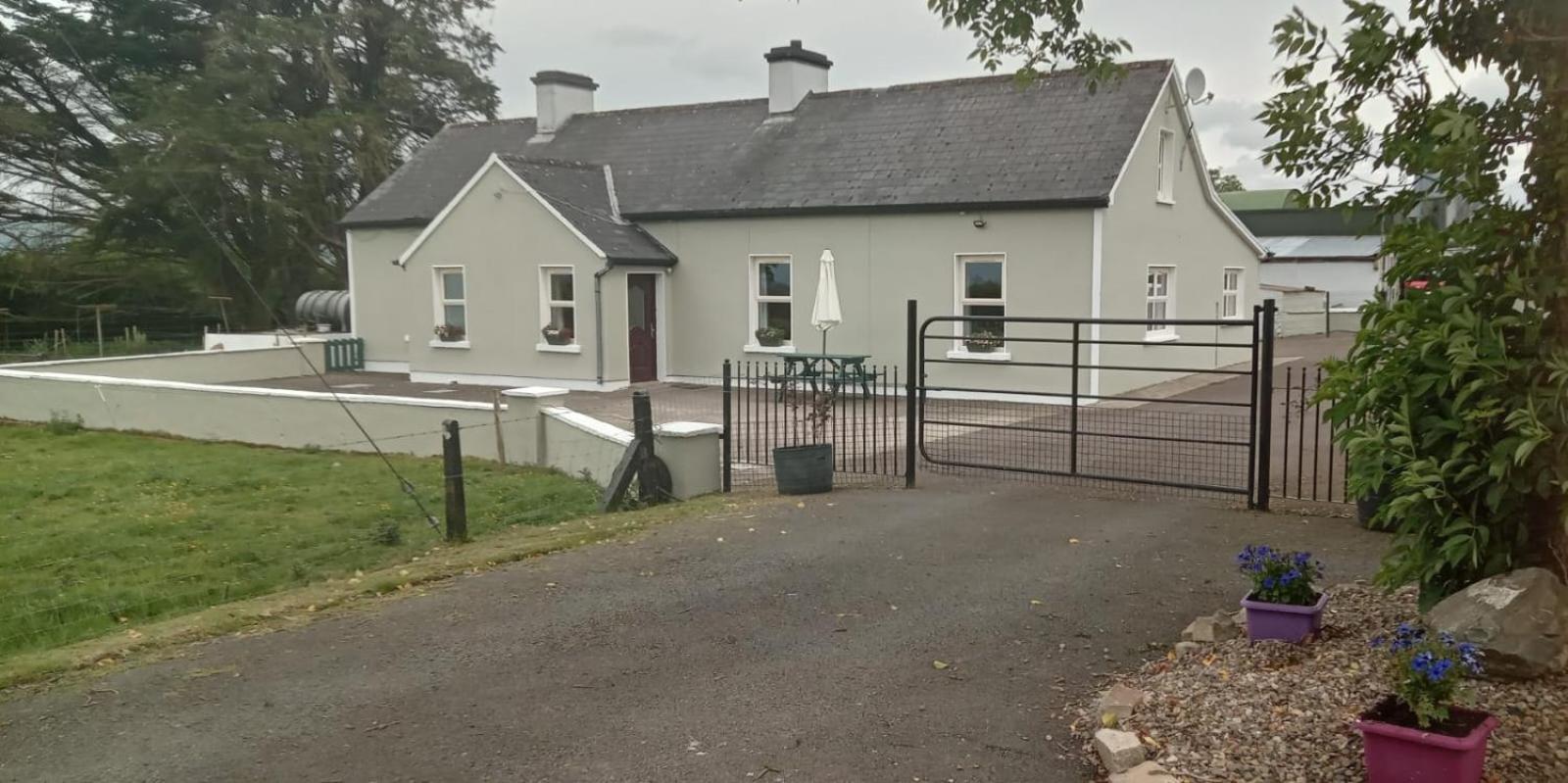 Birdhill Farmhouse Tipperary Exteriör bild